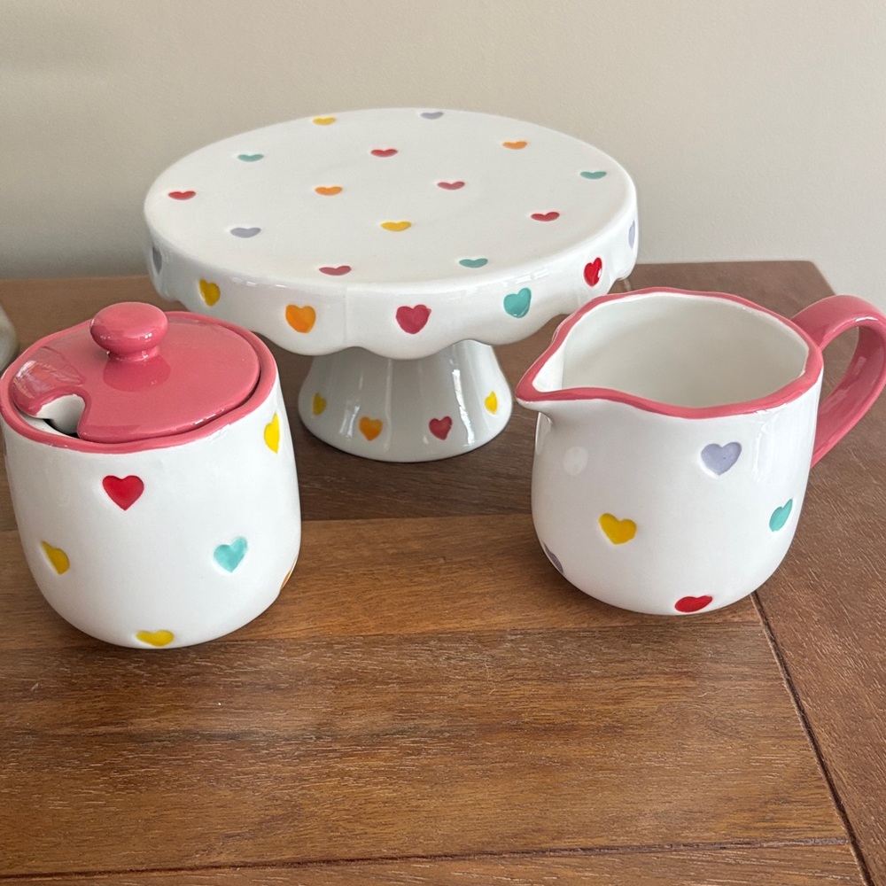 Heart mini stand and cream & sugar set
